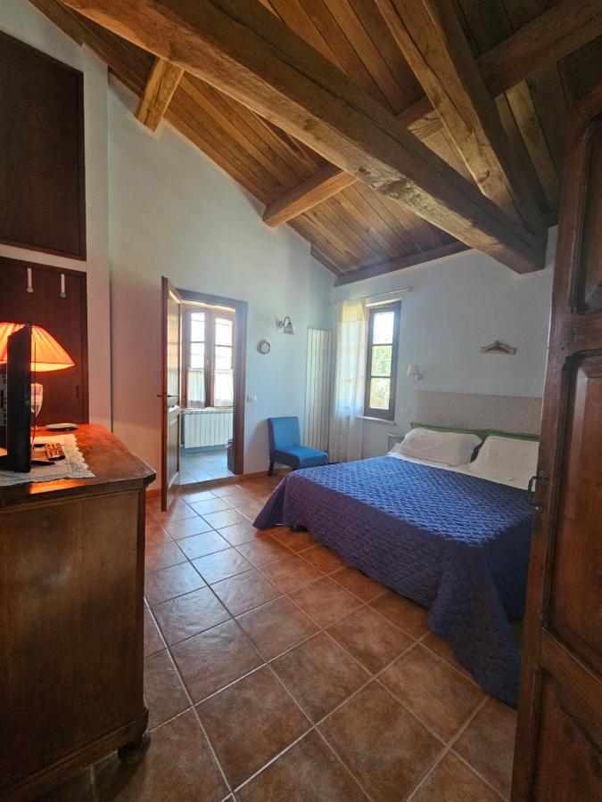 Bed and Breakfast La Casa Dei Tigli Cannara Exterior foto